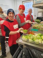 Ruoka-apu on kokreettista telemistä, joka auttaa tarvotsevia. Leila Eräpuro