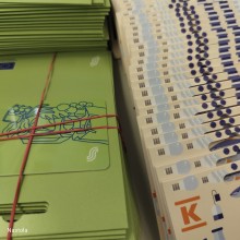 Jaettavat maksukortit ovat arvoltaan 40 euroa. Marko Helin