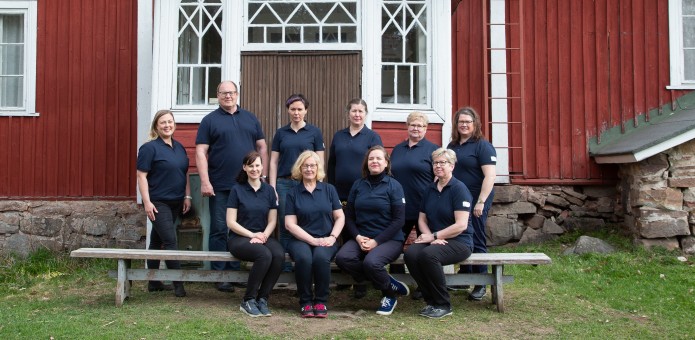 Piiritoimiston henkilökuntaa Johanna Sjövall